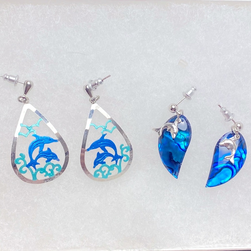 Dolphin-lovers earring set